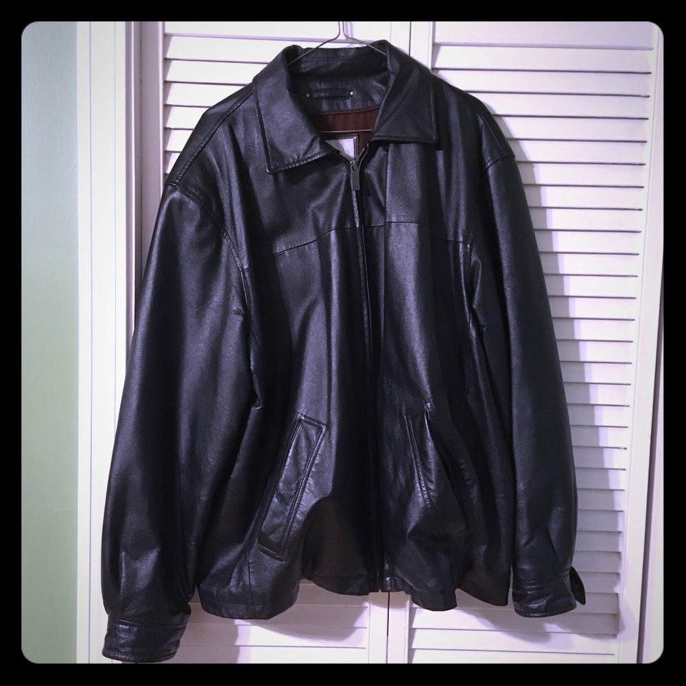 Men’s black leather jacket